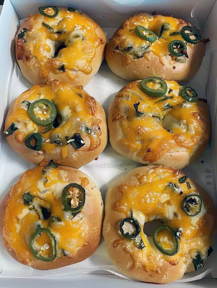 Keto Jalapeño Cheddar Bagels