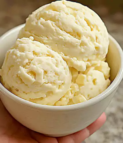 Keto White Chocolate Ice Cream