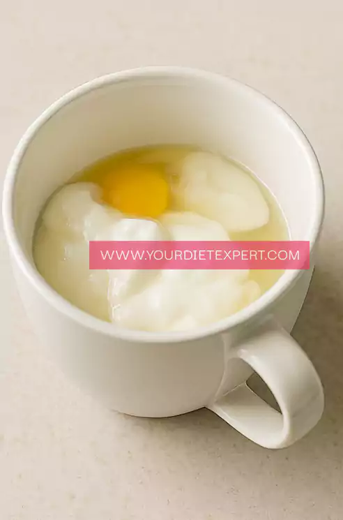 2-Minute High-Protein Vanilla Mug Cake 2