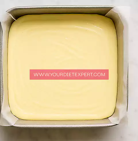 High-Protein Lemon Cheesecake Bars 4