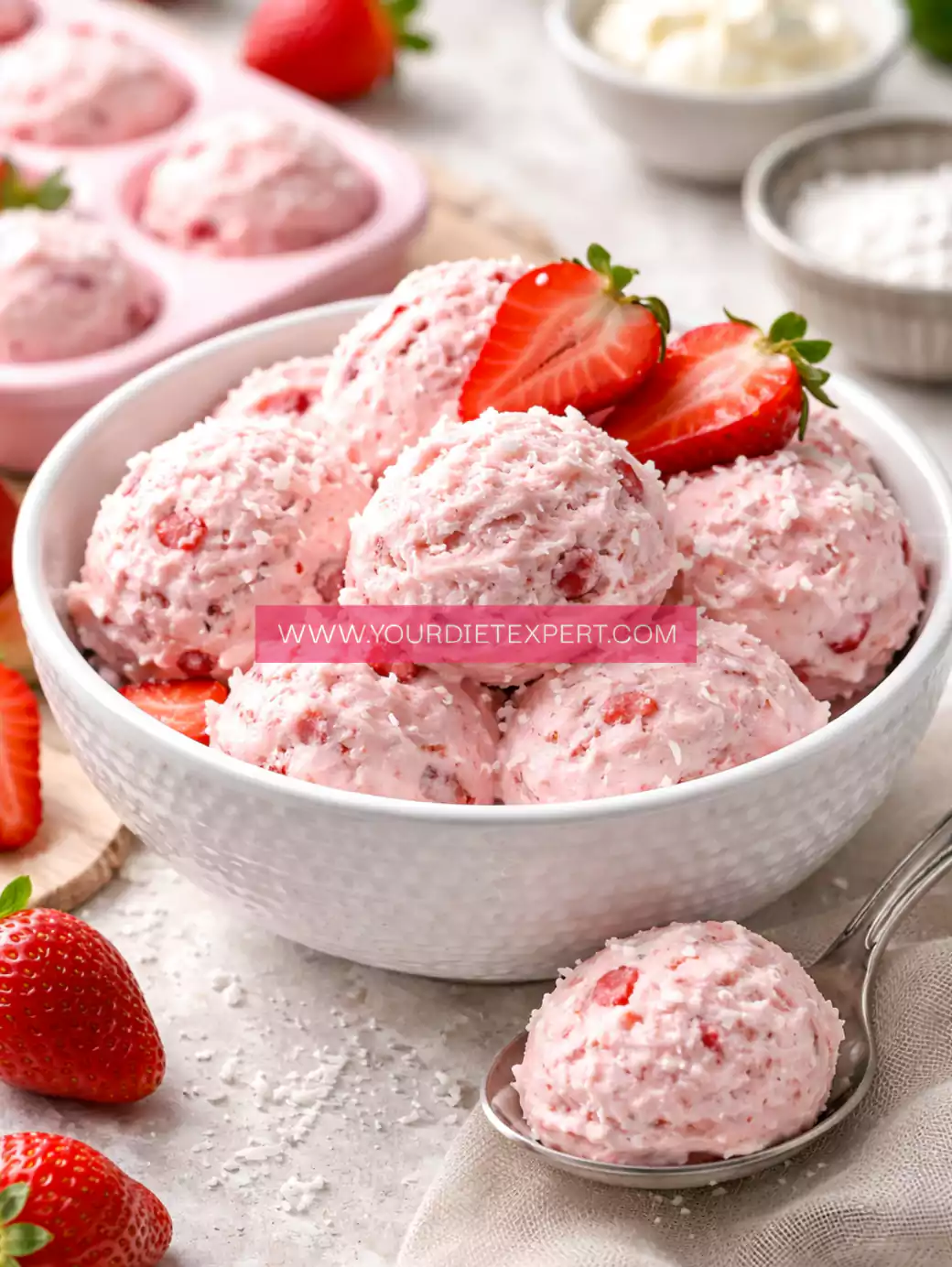 Keto Strawberry Fluff Fat Bomb – Easy Low-Carb Dessert